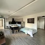 Calypso 2 Bright Modern In Paceville With Mercury View Near Restaurants And Transport * Saint Julian's