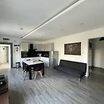 Daire Calypso 2 Bright Modern In Paceville With Mercury View Near Restaurants And Transport