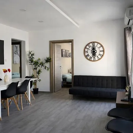 Calypso 2 Bright Modern In Paceville With Mercury View Near Restaurants And Transport *