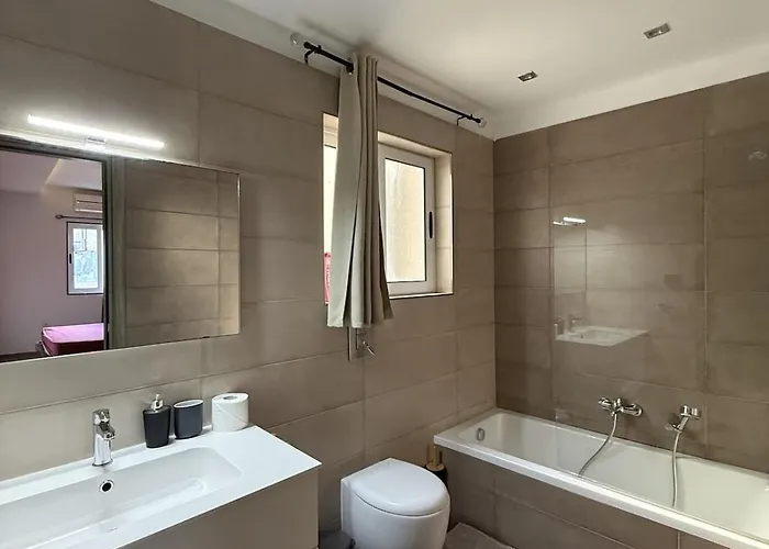 Apartament Calypso - 3br 2ba Prime Location, Mercury View